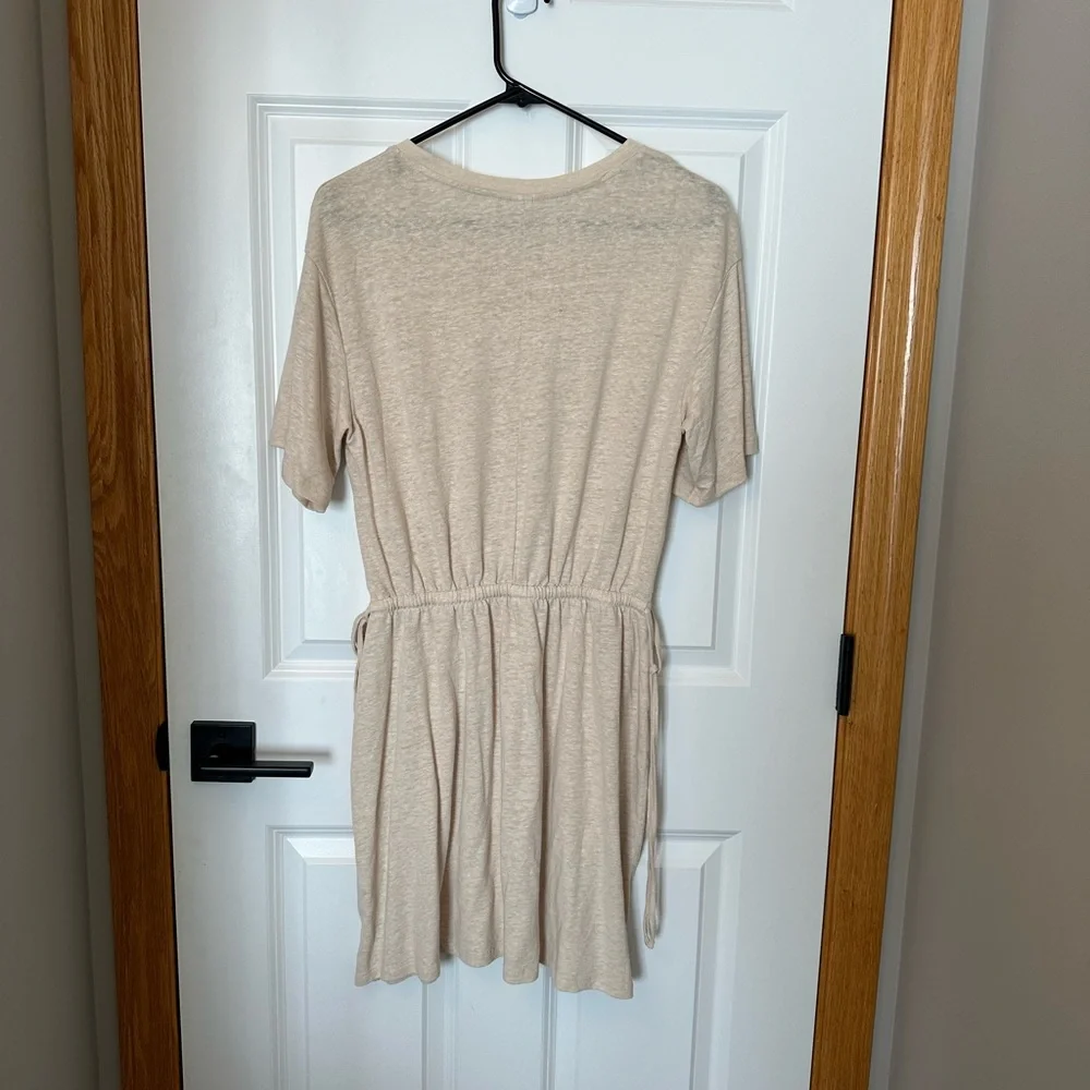 Old Navy beige cinch waist dress. Medium. - Picture 2 of 5